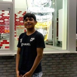 Meet your Posher, Beau